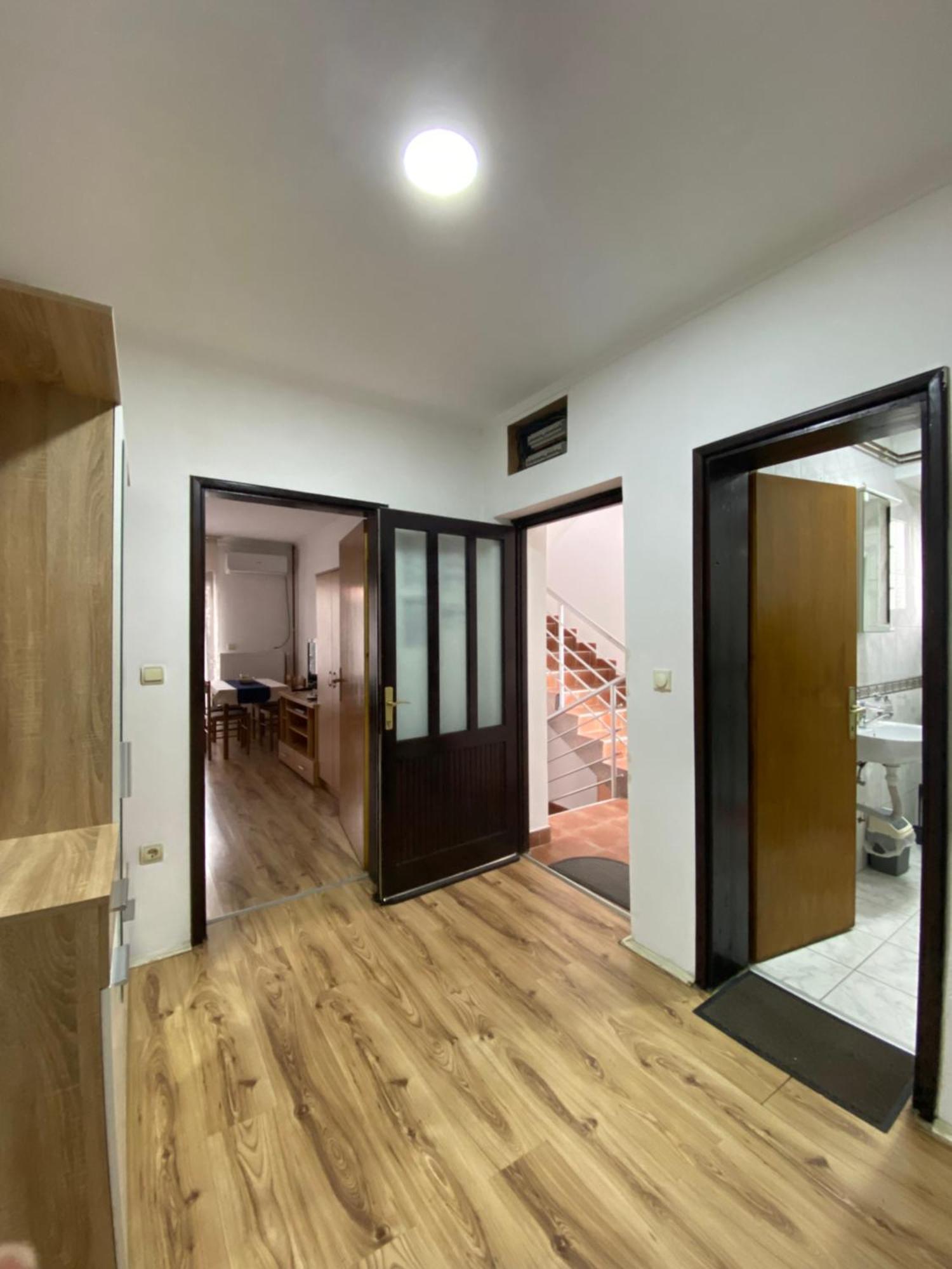 Apartmani Dora Leskovac เลสโควัซ ภายนอก รูปภาพ