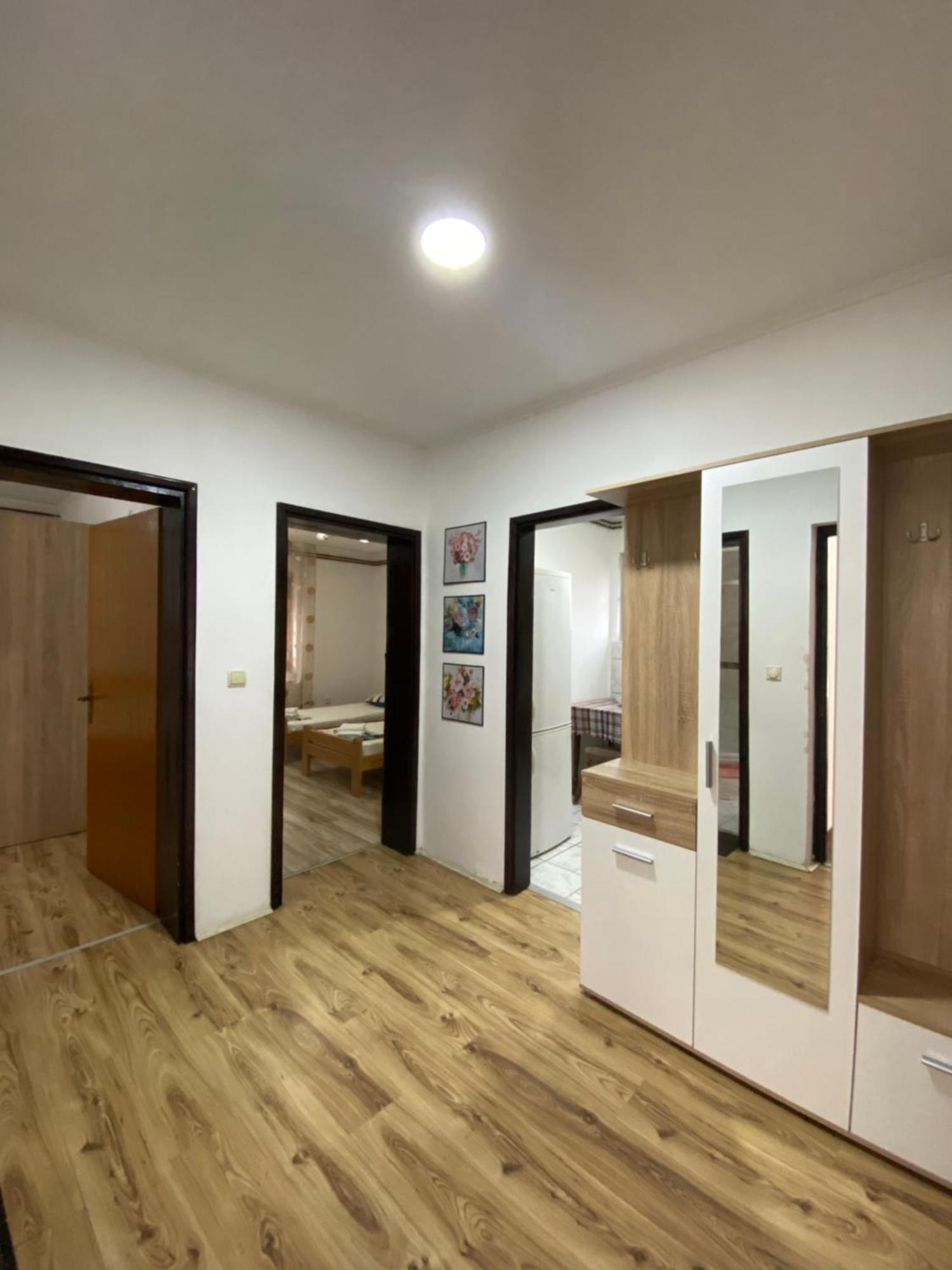 Apartmani Dora Leskovac เลสโควัซ ภายนอก รูปภาพ
